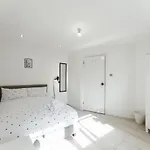 Stratford Cosy Rooms - 17