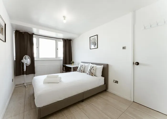 Stratford Cosy Rooms - 17